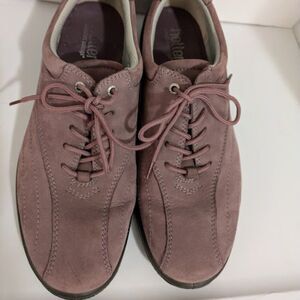 Hotter NWOT Purple Lilac Suede Leather Comfort Shoes